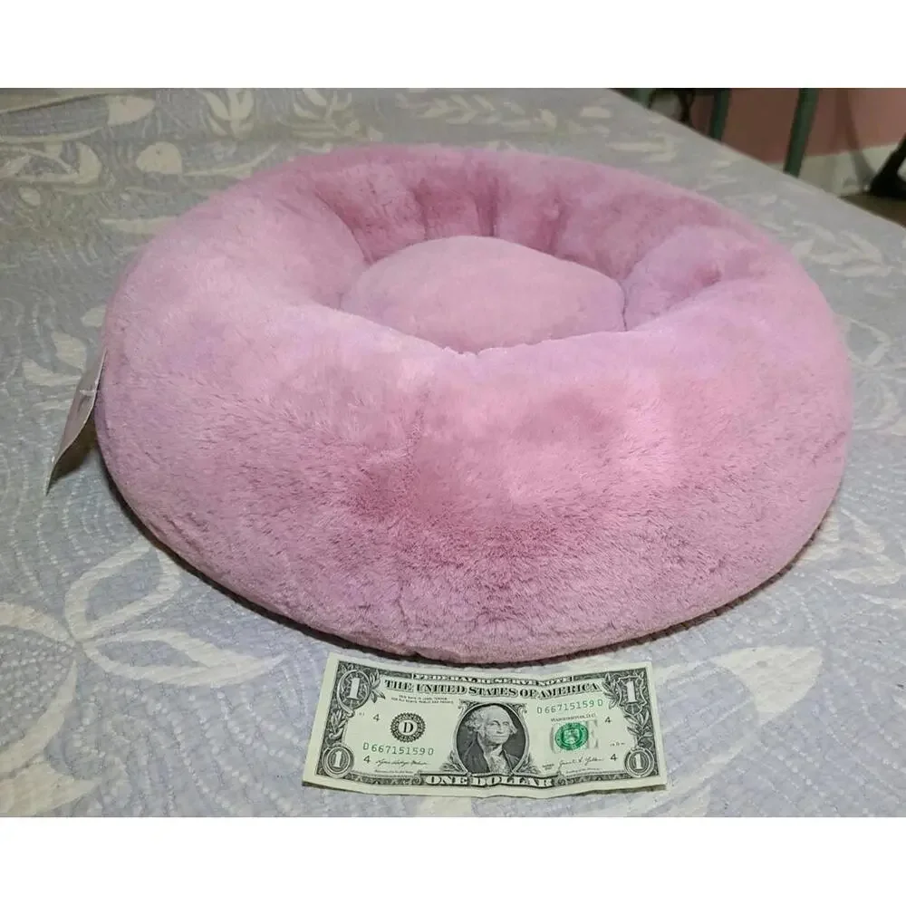 Dog Bed Susan Lanci 17